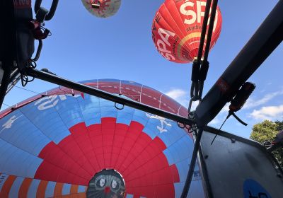 decollage montgolfiere